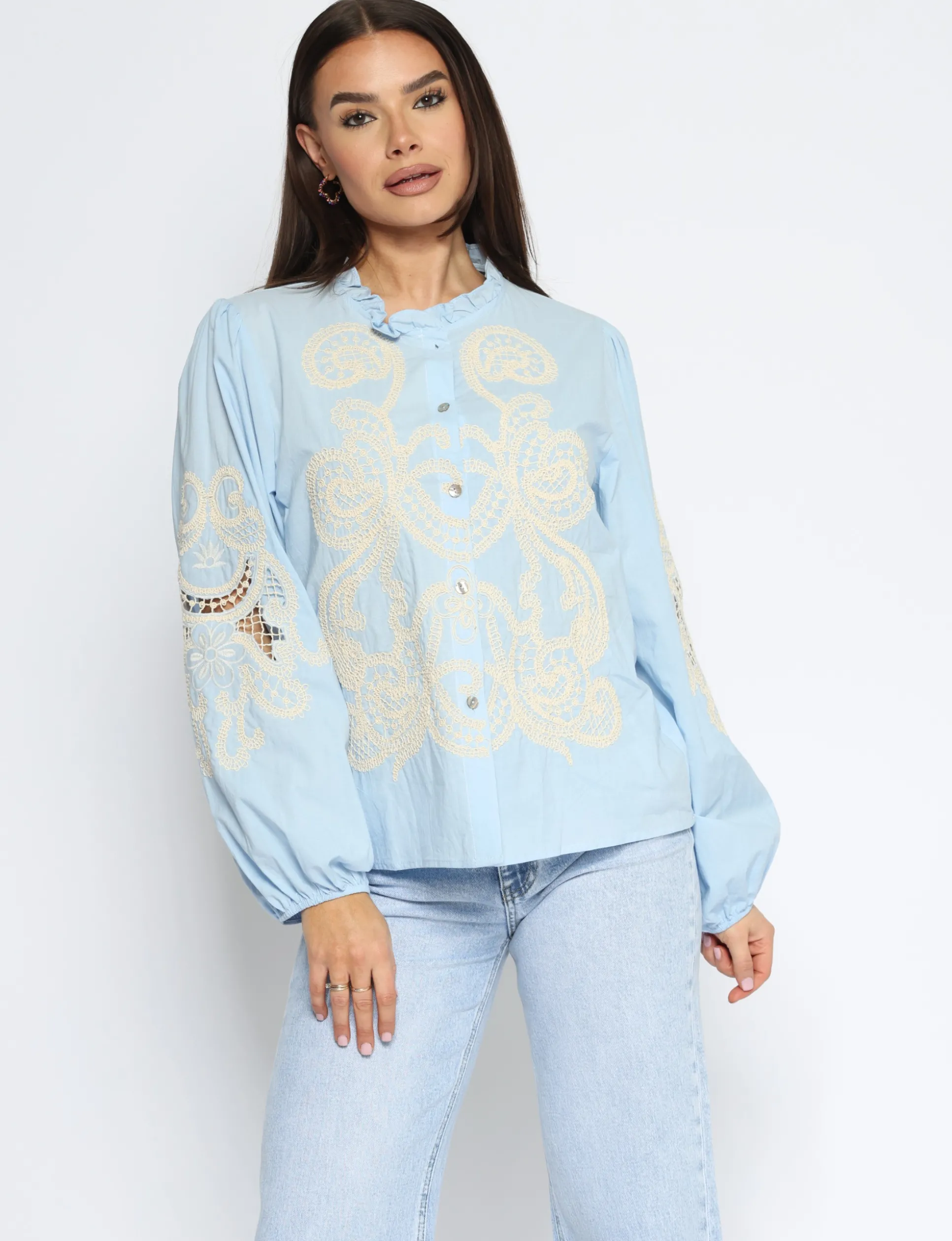 blouse_dane_lichtblauw_1.webp Blouse Dane Lichtblauw