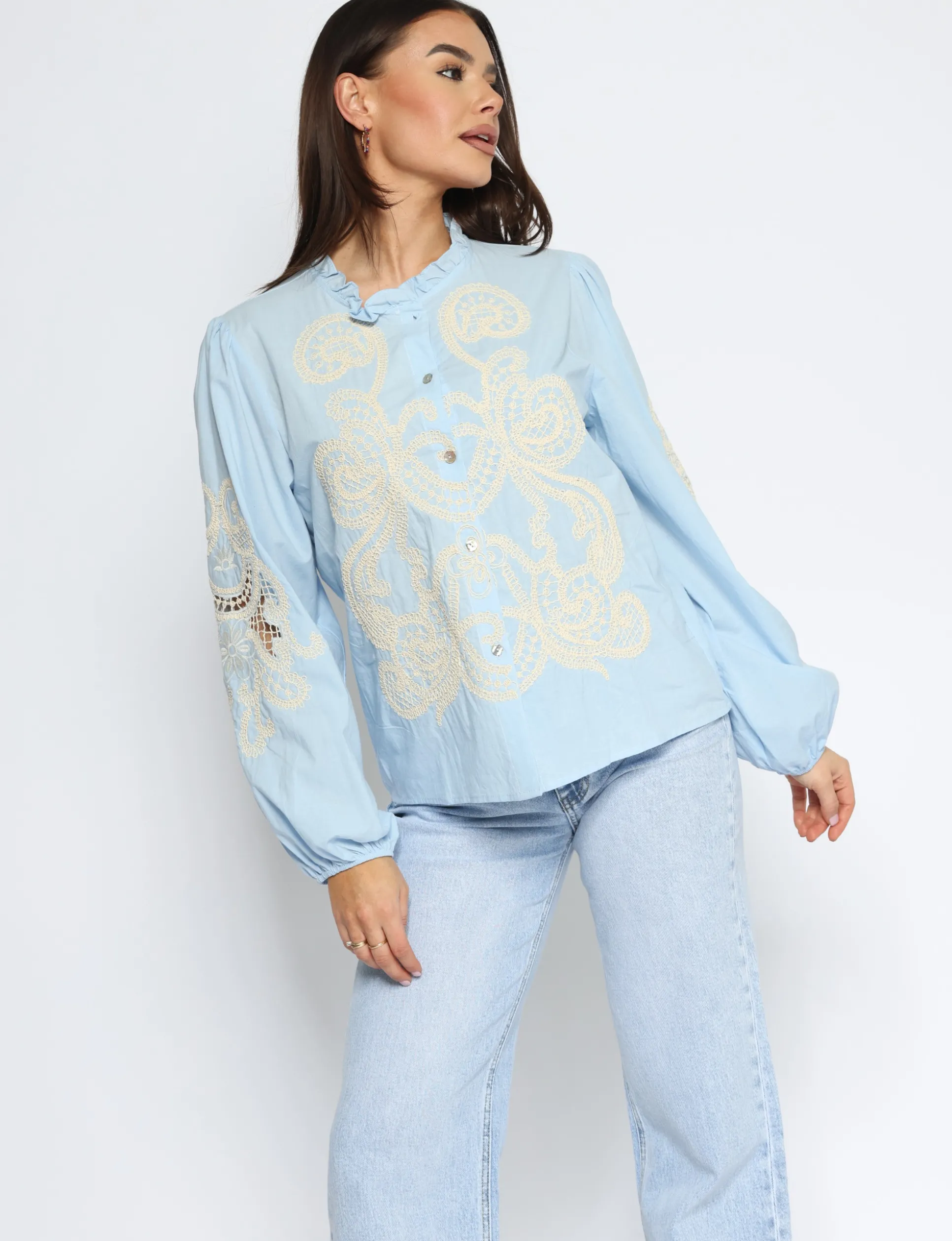 blouse_dane_lichtblauw_2.webp Blouse Dane Lichtblauw