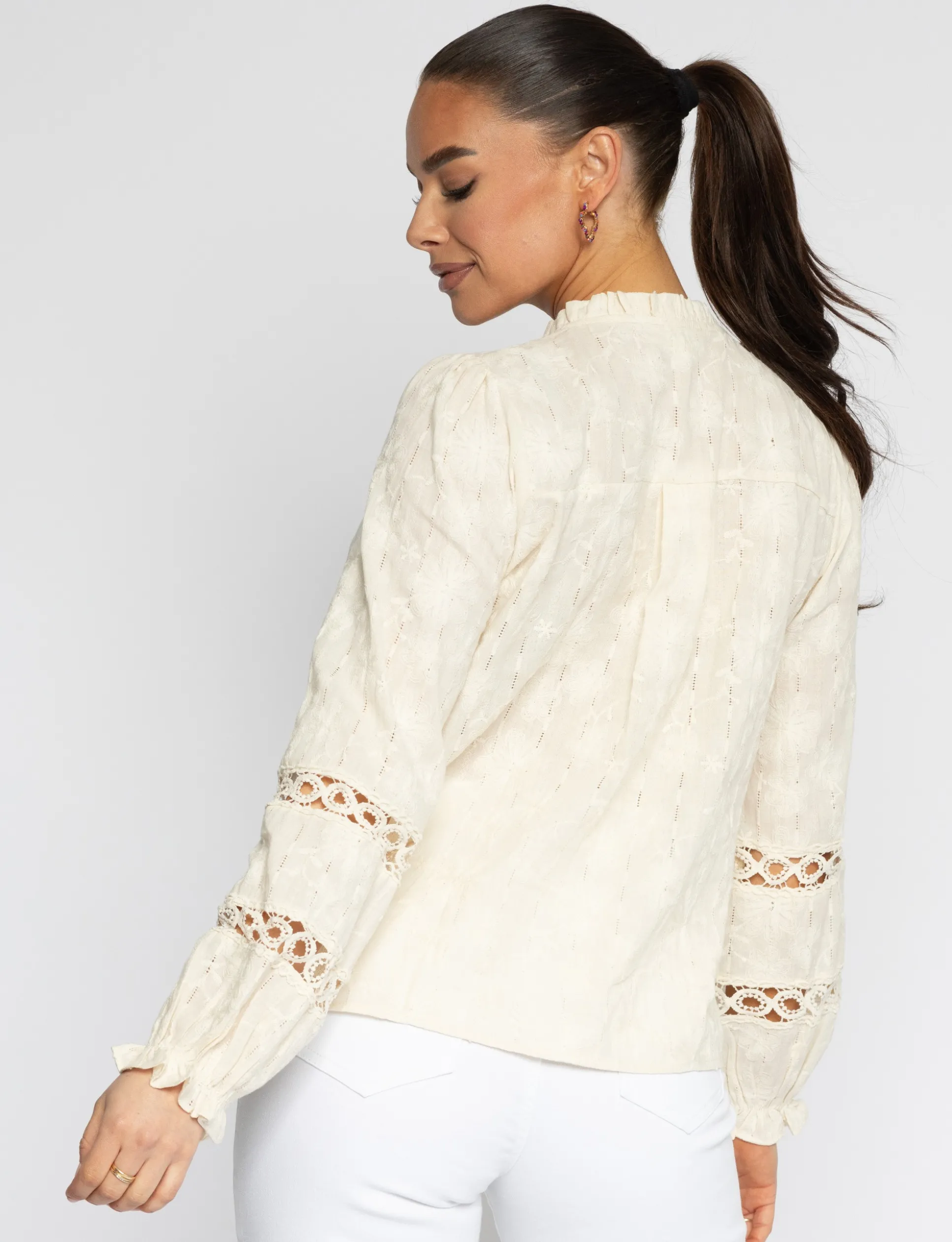 blouse_vera_beige_1.webp Blouse Vera Beige
