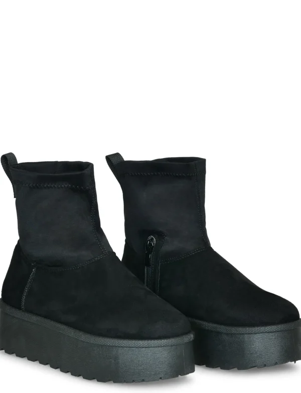 Boot Janney Zwart
