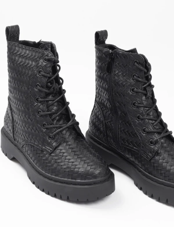 Boot Nikky Zwart