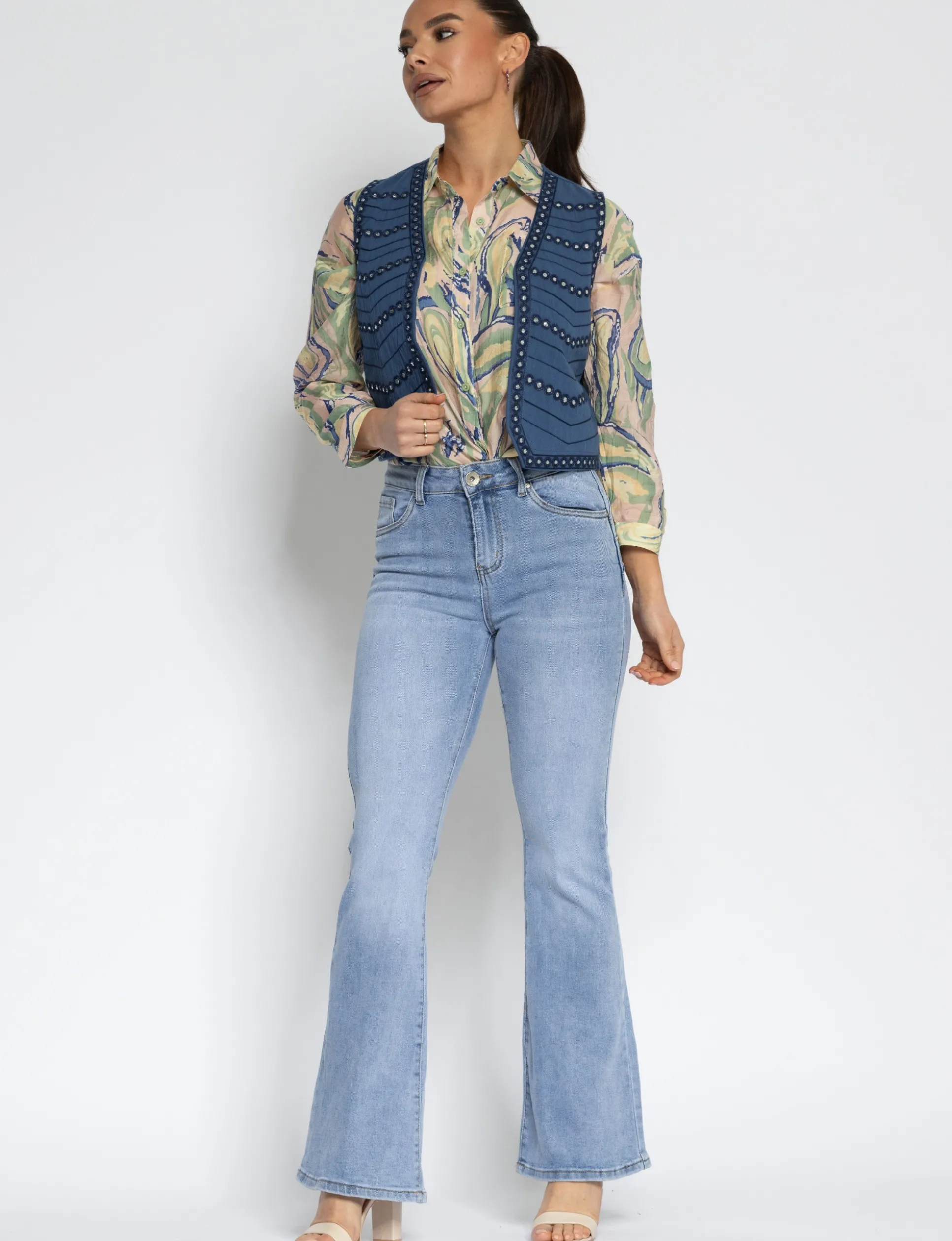 gilet_mimi_blauw_1.webp Gilet Mimi Blauw