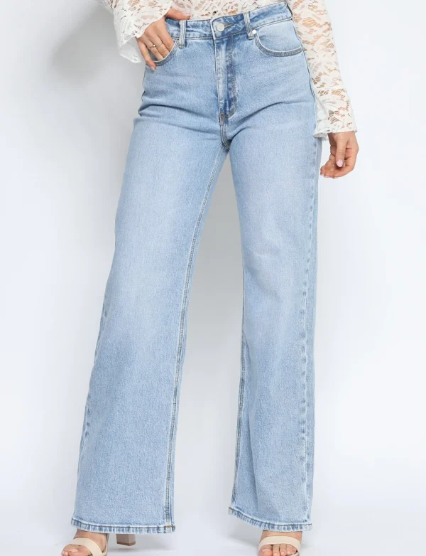 Queen Hearts | Wide leg, Straight jeans W3760 STRE Lichtblauw