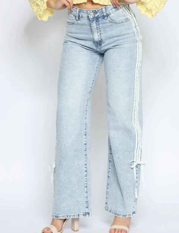 Queen Hearts | Wide leg, Straight jeans W3761 STRE Lichtblauw