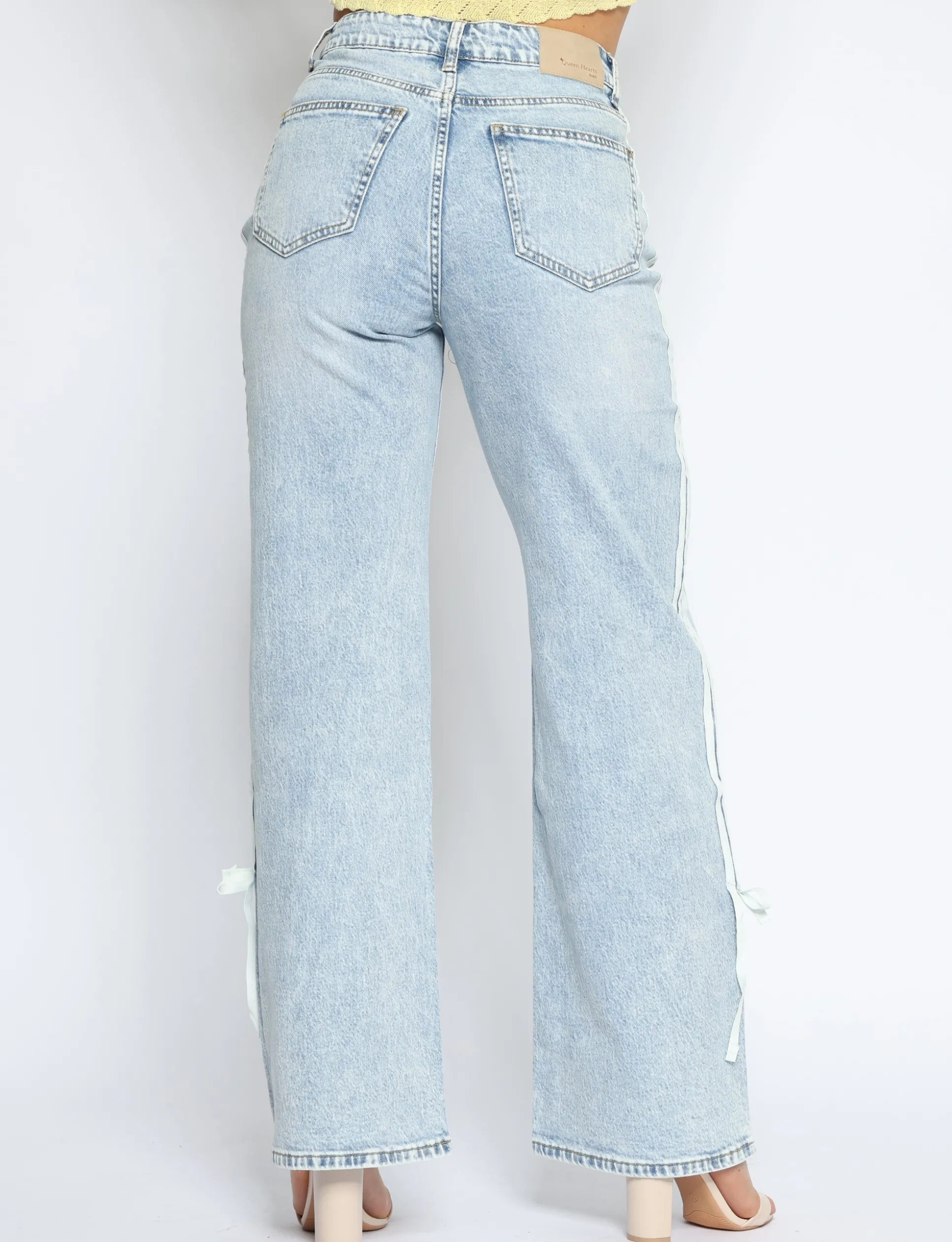 queen_hearts__wide_leg_st_2-9.webp Queen Hearts | Wide leg, Straight jeans W3761 STRE Lichtblauw